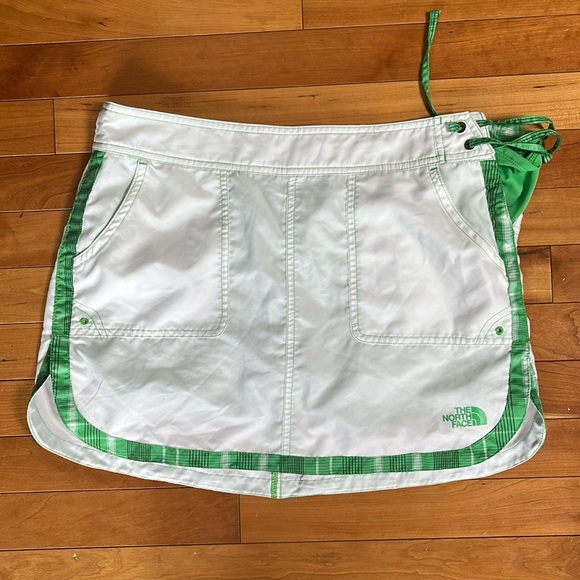 North Face White 6 Swim Sport Skort - Picture 1 of 5